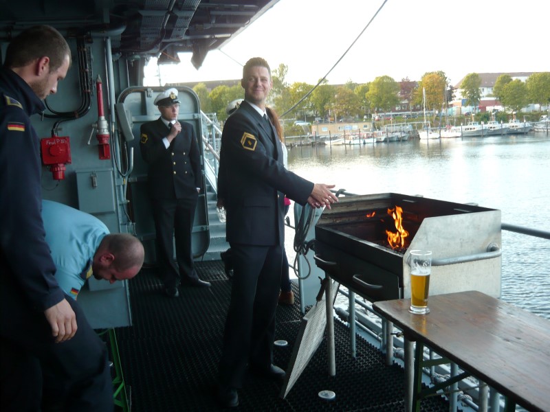 Die Bilder zeigen das Patenboot Siegburg in Kiel