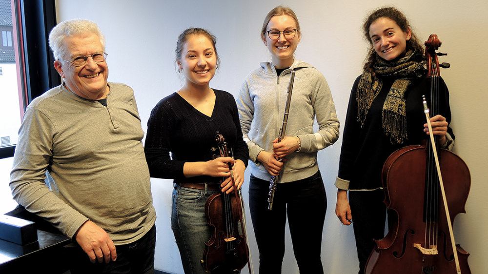 Gotthard Kladetzky (Klavier), Yumiko Matsuyama (Violine), Klara Herkenhöhner (Flöte) und Cornelia Emmert (Violoncello)