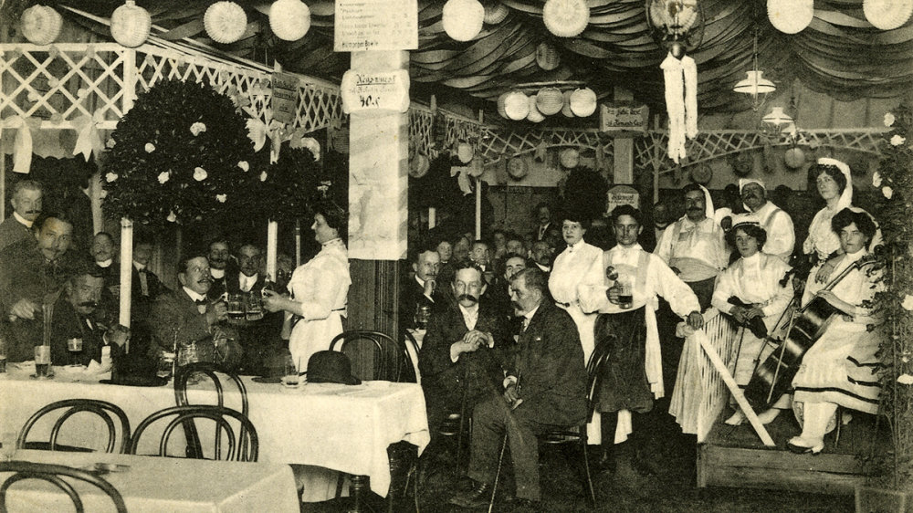 Oktoberfest im Herrengarten 1910