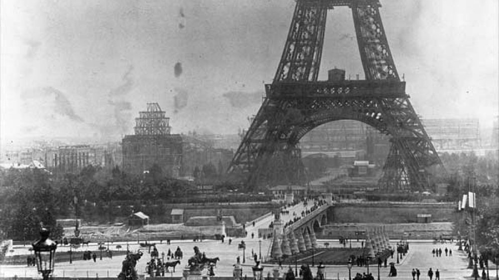 Bau des Eiffelturms 1888
