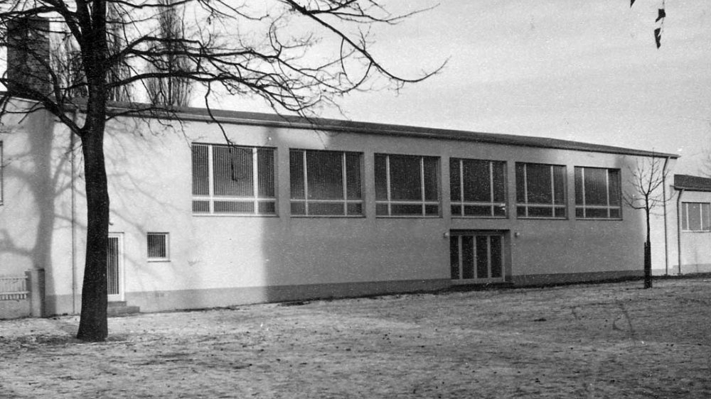 Turnhalle der Nordschule an der Bambergstraße 1956
