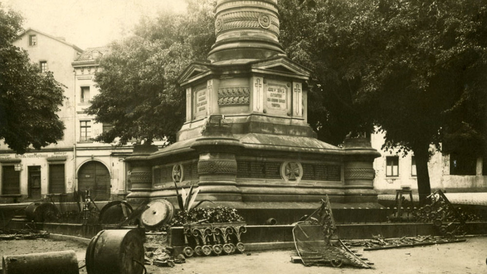 zerstörtes Denkmal 1926