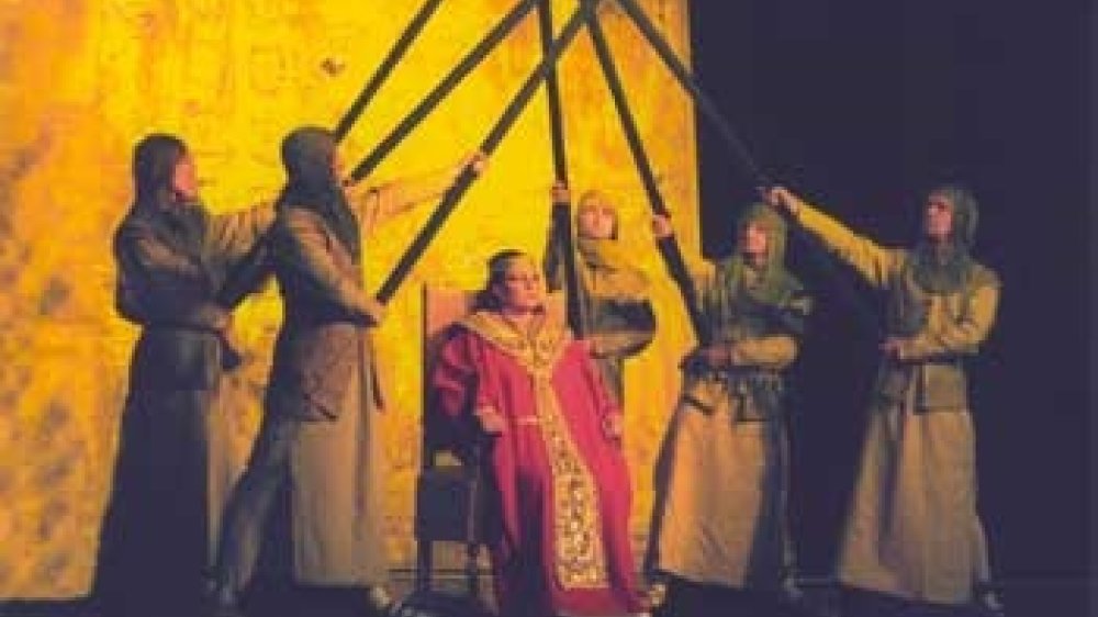 "Nabucco" als Open-Air-Aufführung im Herbst 2004 auf dem Siegburger Marktplatz