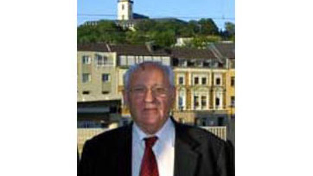 Michail Gorbatschow 2003 am Siegburger ICE-Bahnhof
