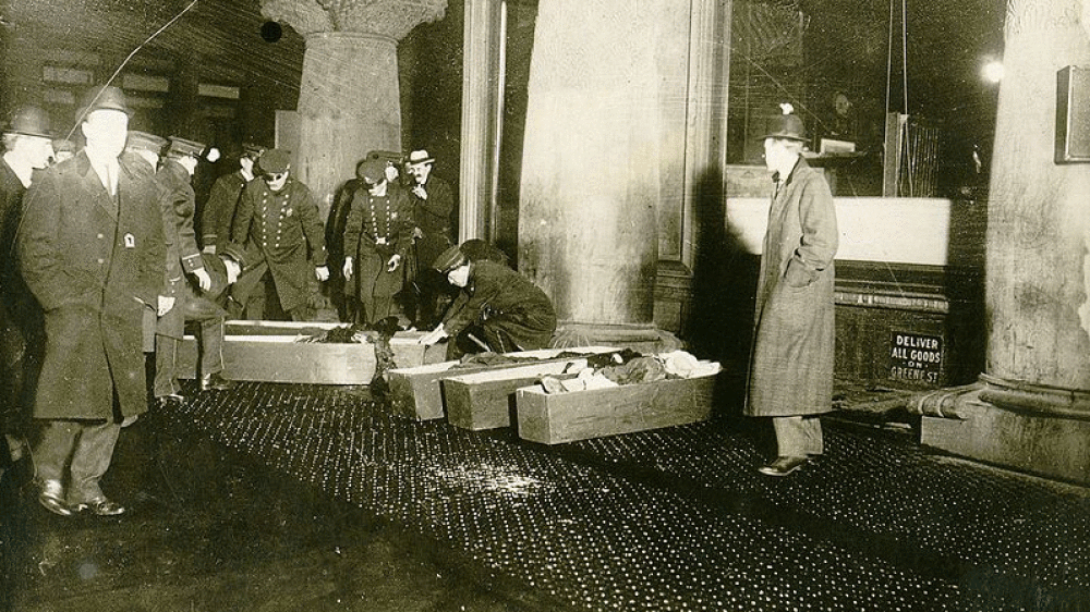Bergung von Toten aus der New Yorker Textilfabrik 1911