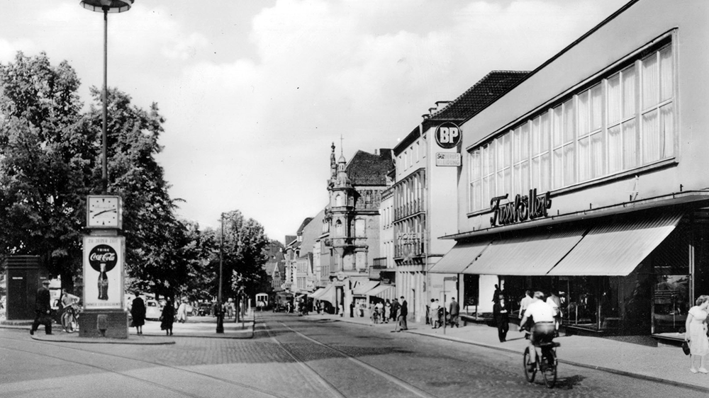 Fußhöller am Markt, um 1955