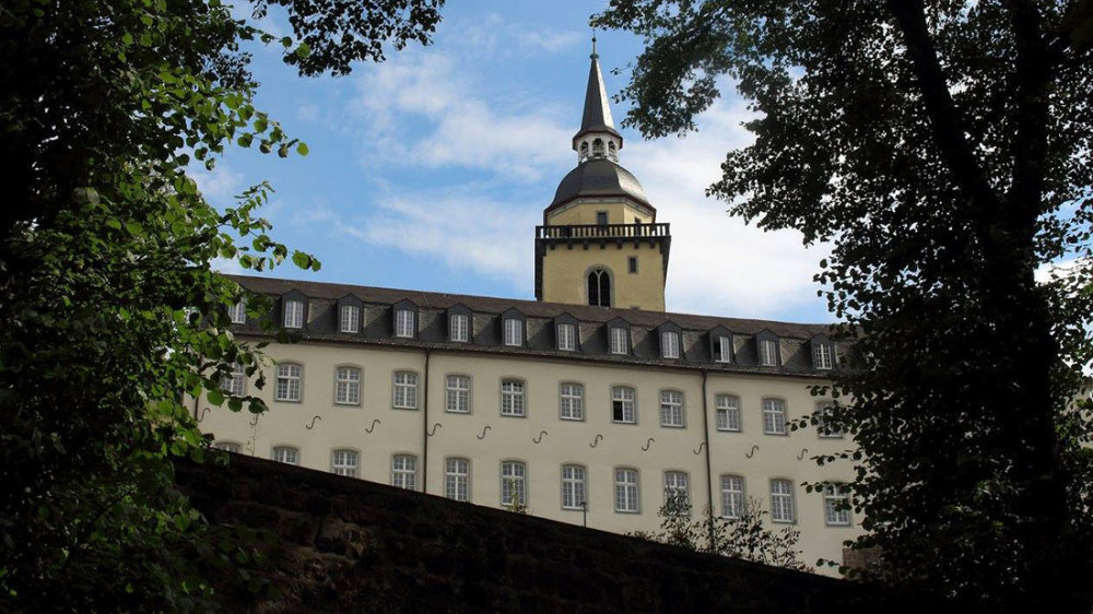 Die ehemalige Abtei auf dem Michaelsberg