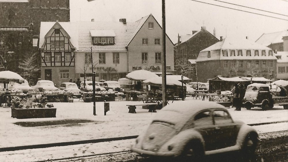 Der Marktplatz im April 1958