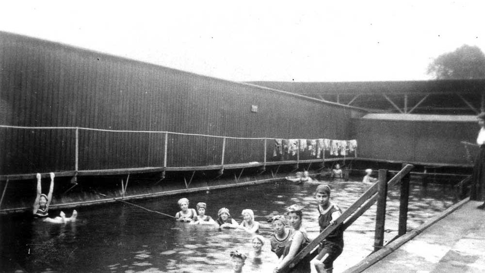 Badeanstalt am Mühlengraben, 1907 