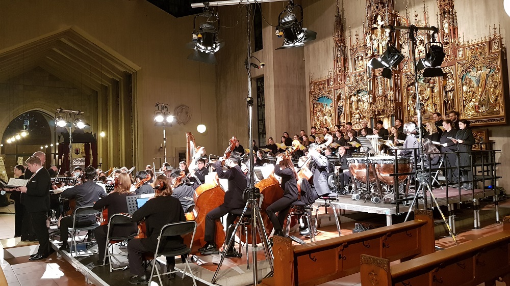 Orchester und Chor in der Kirche St. Anno