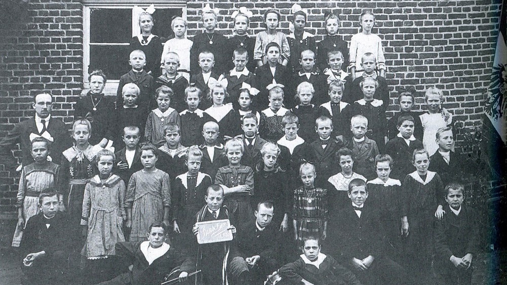 Volksschule Braschoß 1920