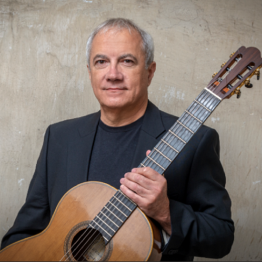 Roberto Moya beendet Konzertreihe 2022