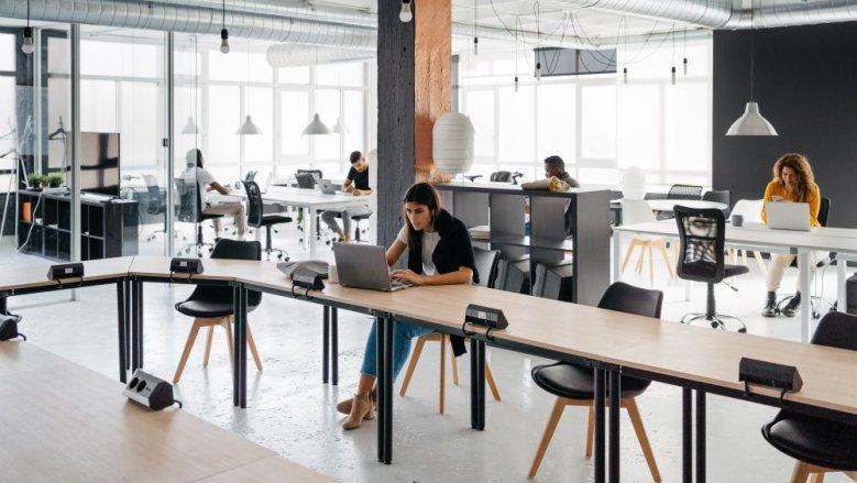 2026-04-Co-Working - Sergio MarcosStocksyAdobeStock